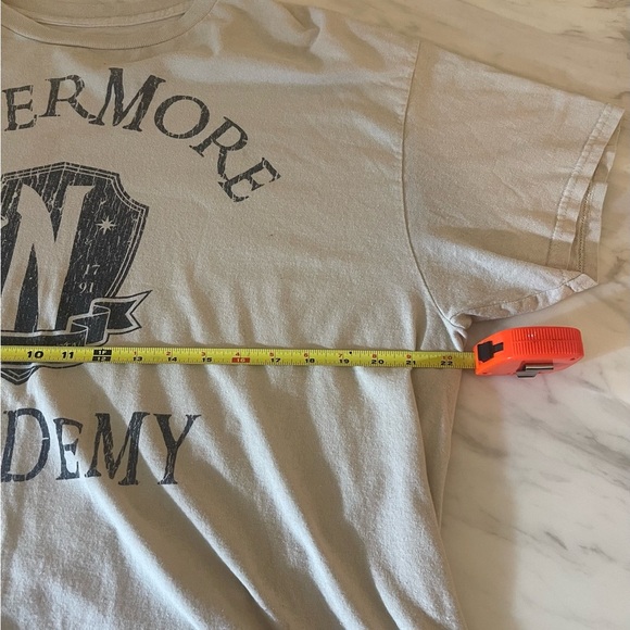 Goodies Two Sleeves Wednesday Adam’s Nevermore Academy Graphic T-Shirt Size XL - Picture 4 of 5